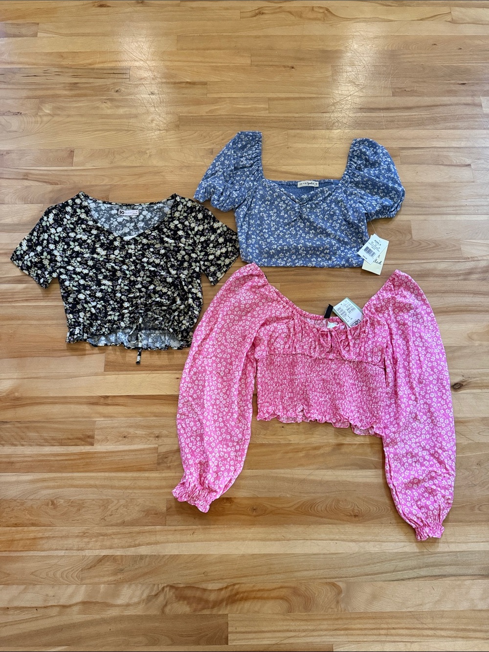 SO Pink Floral Smocked Puff Sleeve Crop Top